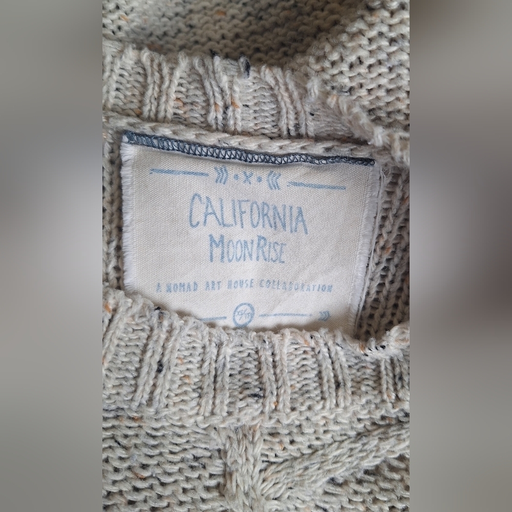 California moonrise size XS cable knit sweater - Picture 6 of 6